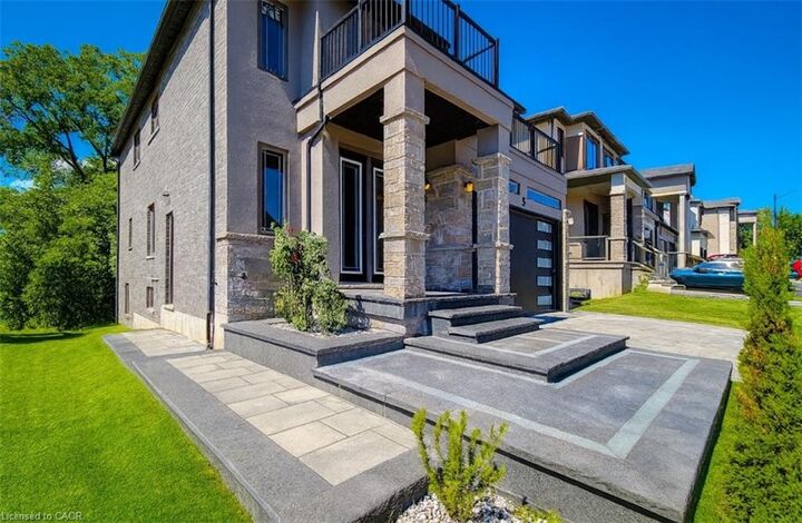 Property Photo:  1261 Mohawk Road W 5  ON L9G 3K9 