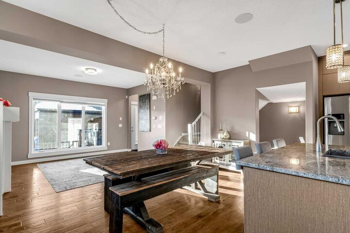 Property Photo:  4613 17 Avenue NW 2  AB T3B 0P3 