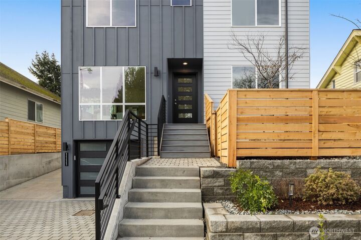 Property Photo:  1111  26th Avenue  WA 98122 