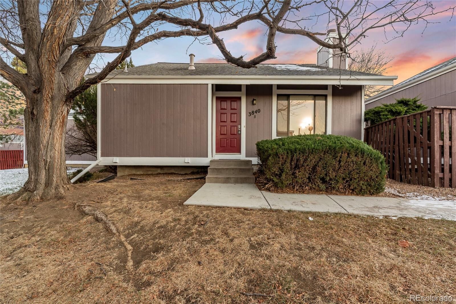 Property Photo:  3840 S Genoa Court B  CO 80013 