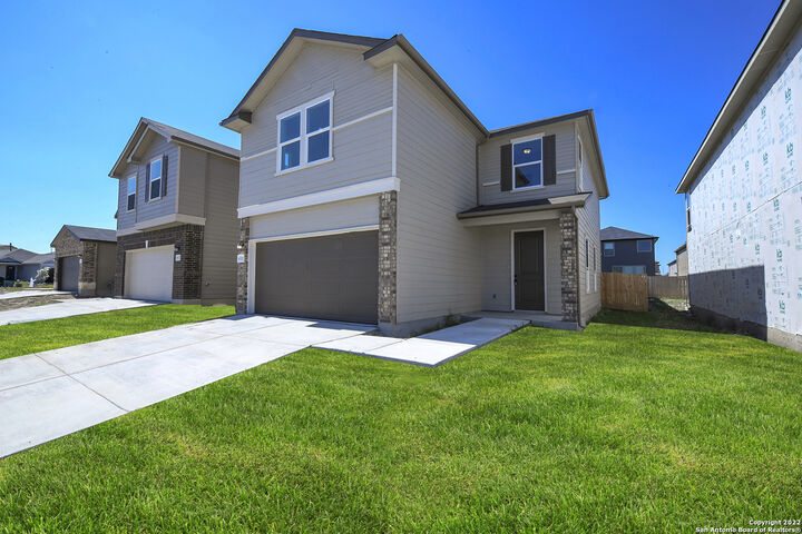 Property Photo:  6511 Runaway Row  TX 78109 