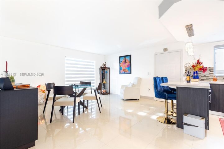 Property Photo:  3101 SW 27th Ave 101  FL 33133 