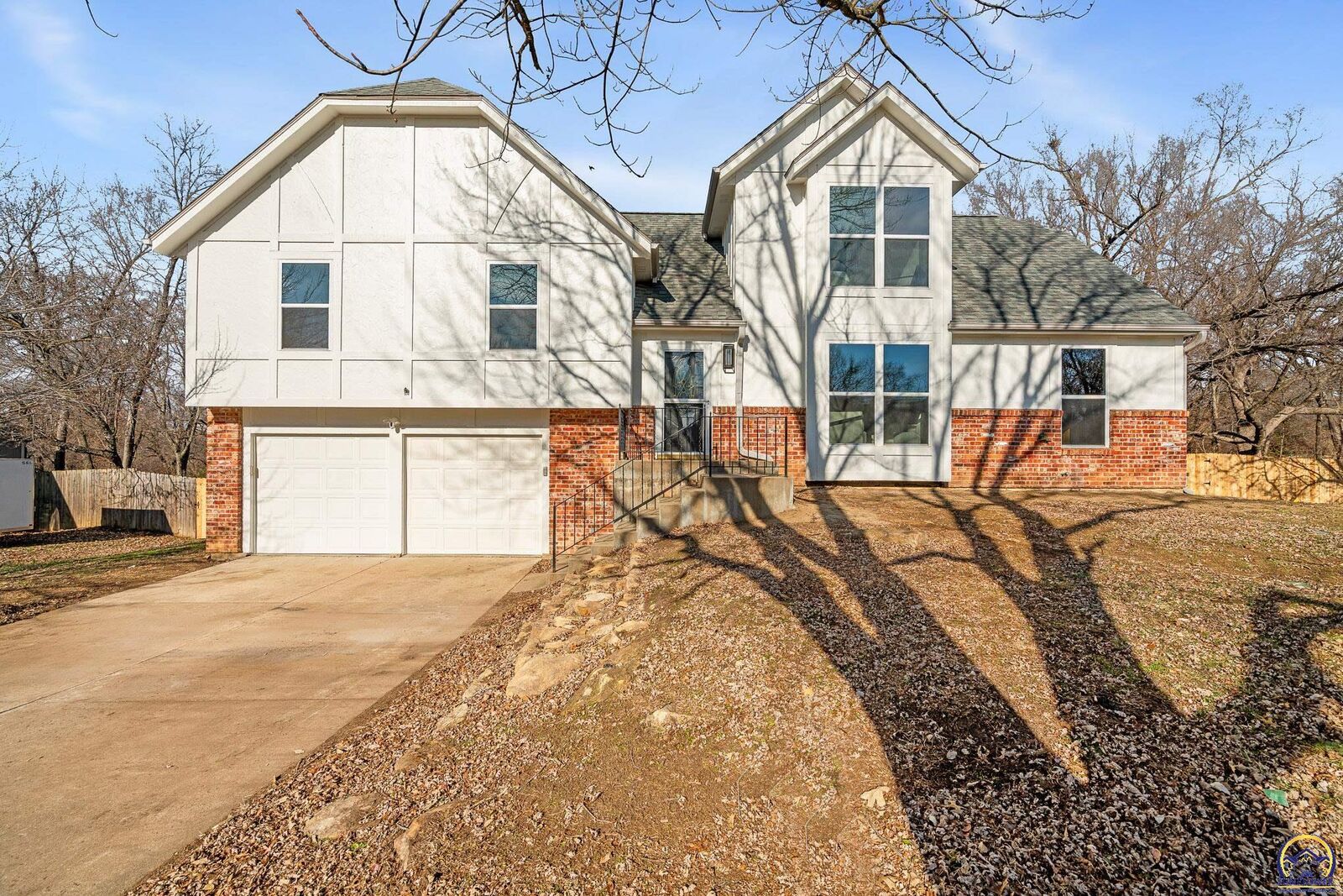 Property Photo:  3104 SE Pisces Ave  KS 66605 