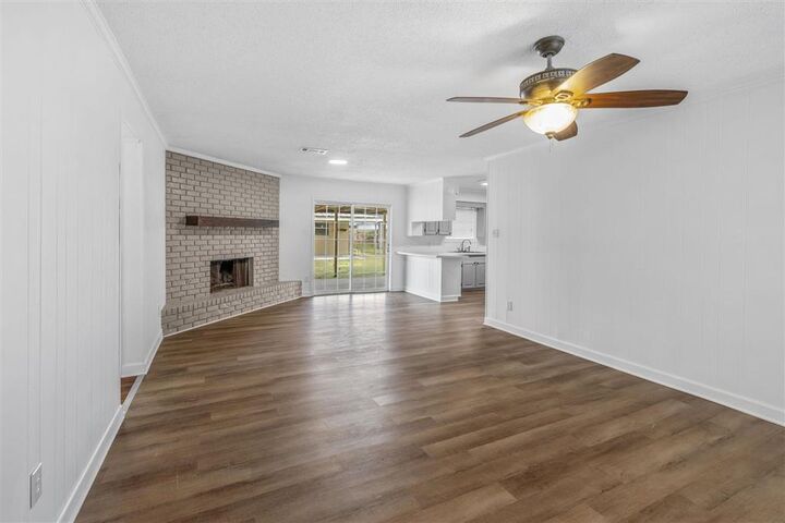 Property Photo: 2219 Roxton Street LA 70663