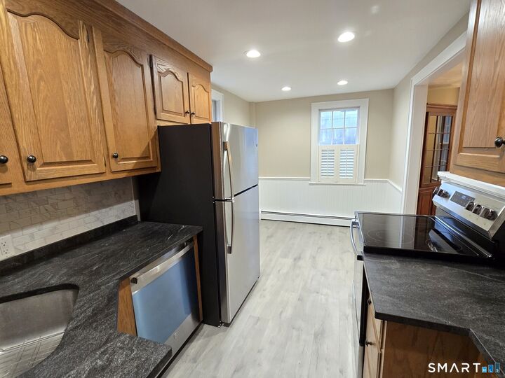 Property Photo:  508 West Street  CT 06489 
