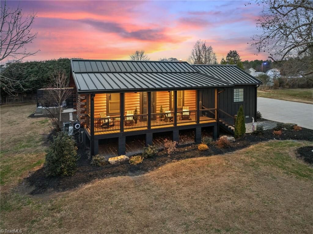 Property Photo:  4627 Kernersville Road  NC 27284 