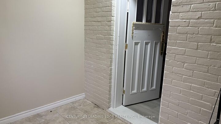 Property Photo: 295 Main Street N ON L3P 1Y9