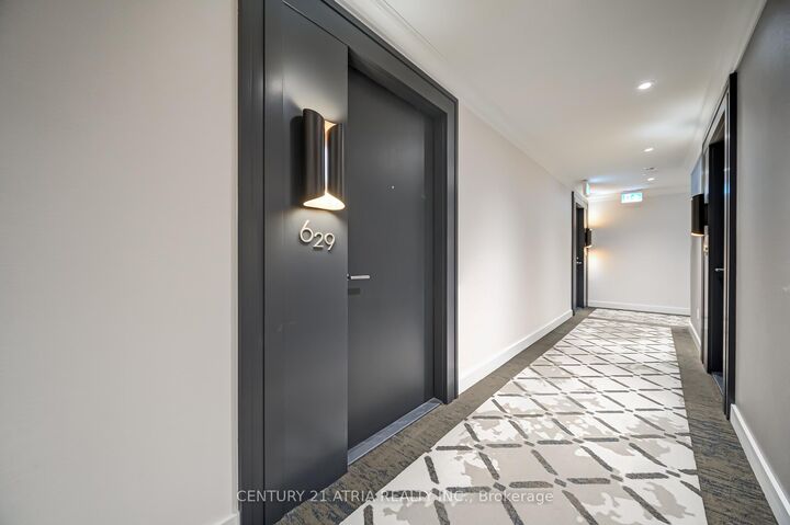 Property Photo: 259 The Kingsway N/A 629 ON M9A 0G2