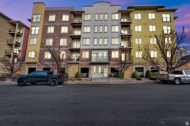 Property Photo:  165 W Albion Village Way 202  UT 84070 