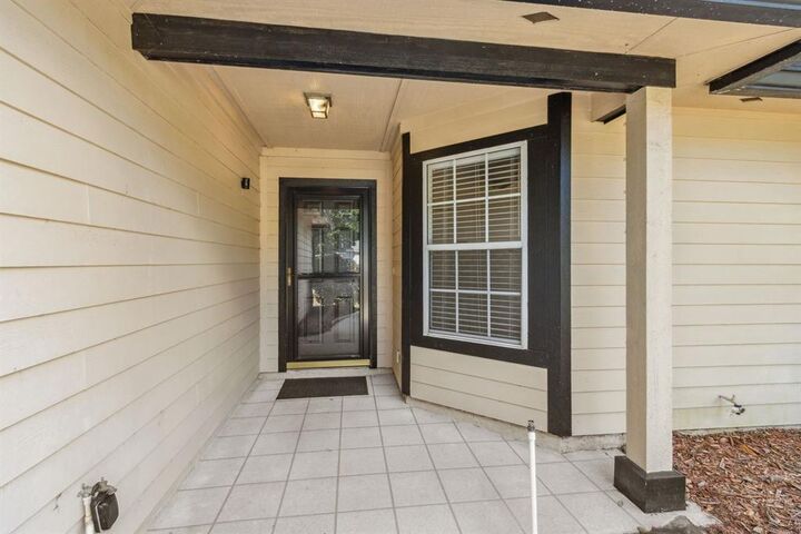 Property Photo:  2102 Inverness Road  FL 32034 