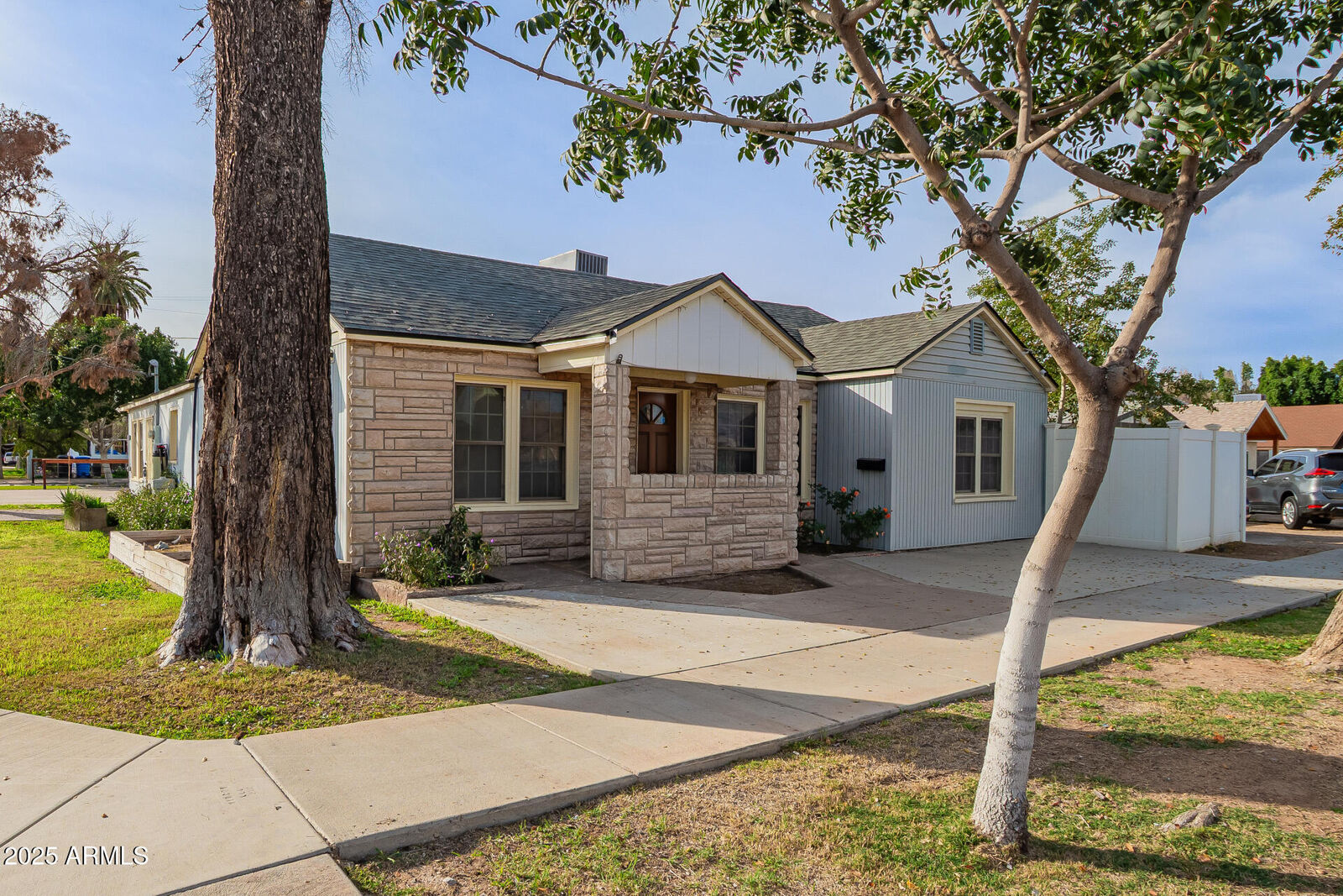 Property Photo:  101 W Park Avenue  AZ 85233 