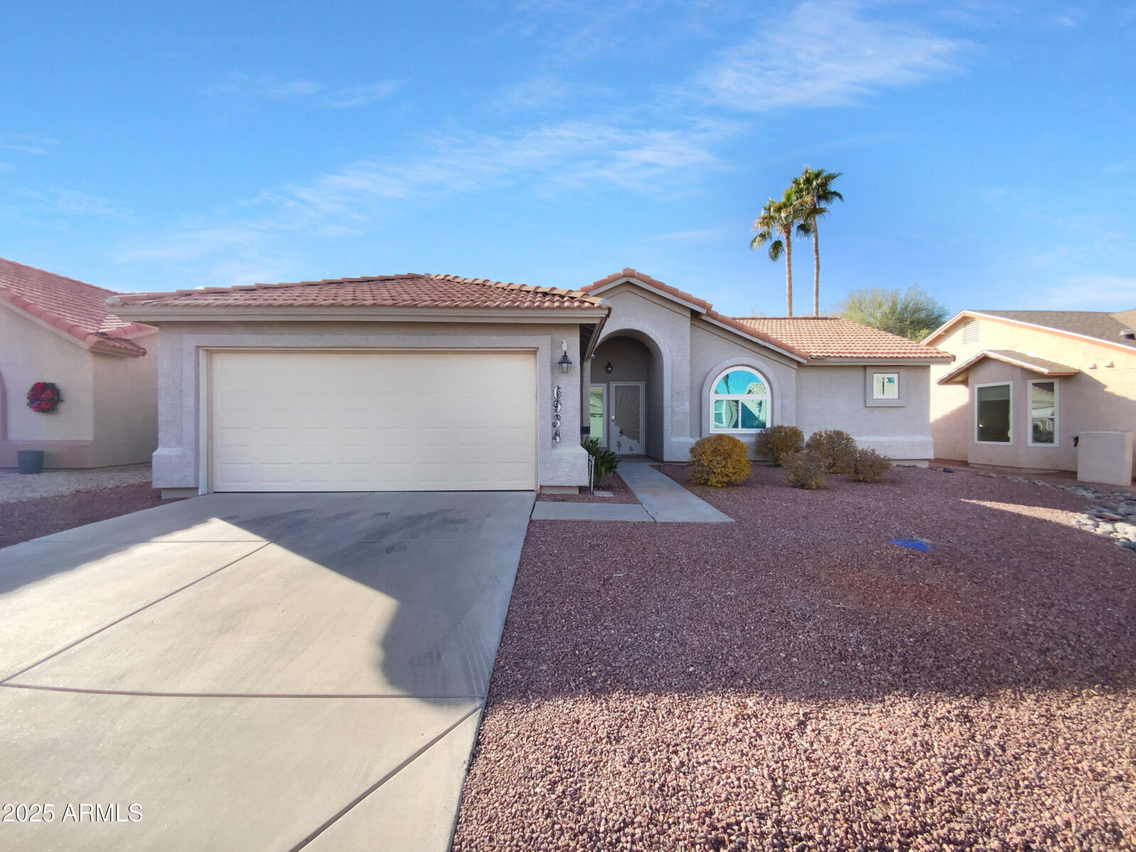 Property Photo: 6934 S Oakmont Drive AZ 85249
