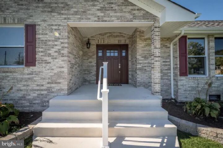 Property Photo:  2517 Tremont Avenue  NJ 08234 