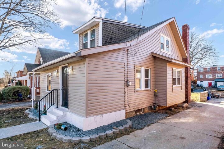 Property Photo:  1216 S 19th Street  PA 17104 