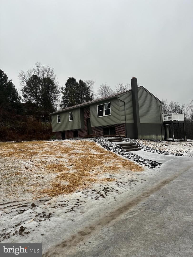 Property Photo:  606 S Crawford Road  PA 17036 