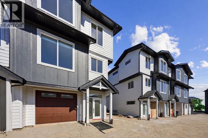 143 Green Avenue 101 — photo 1
