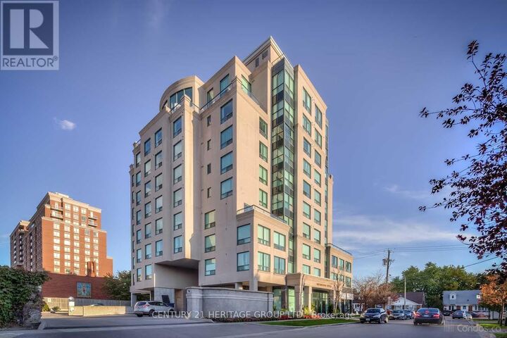 Property Photo:  1 Hycrest Avenue 307  ON M2N 6V8 