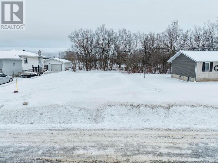 Photo de la propriété:  412 Second Lin  ON P6C 2J7 