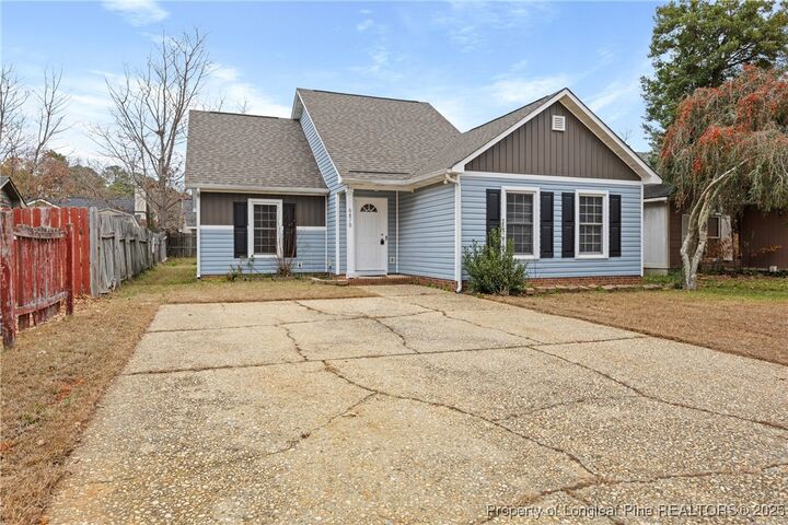 Property Photo: 6870 Shawcross Lane NC 28314