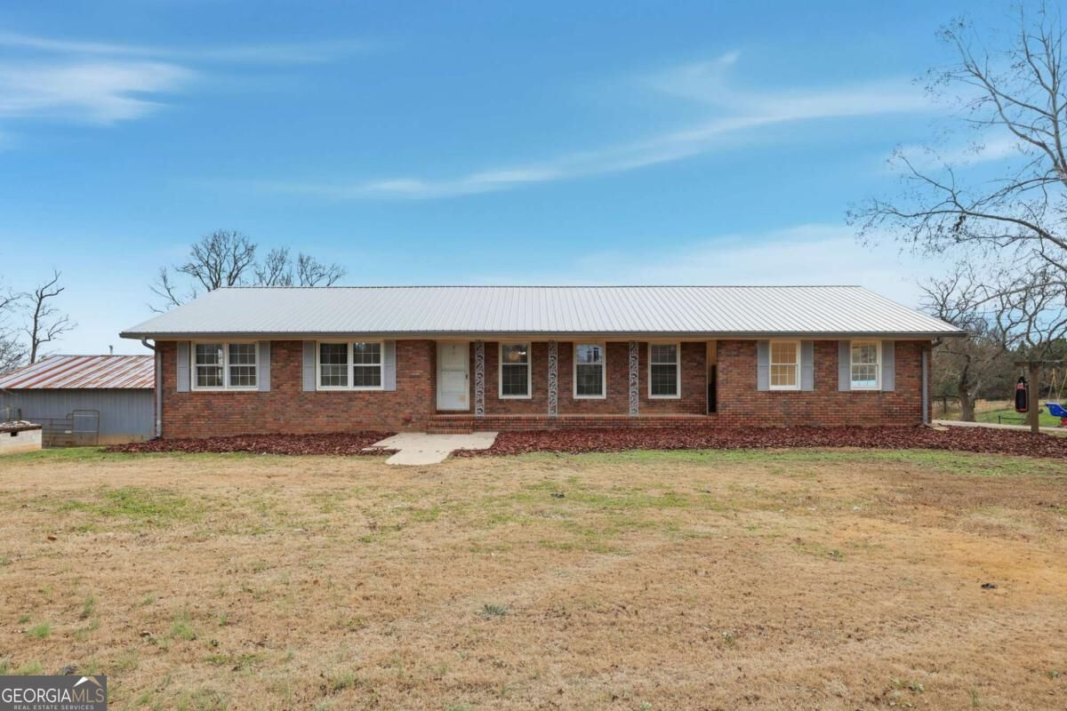 Property Photo: 334 Highway 174 GA 30633