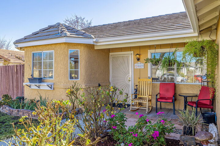 Property Photo:  2082 W Avenue K12  CA 93536 