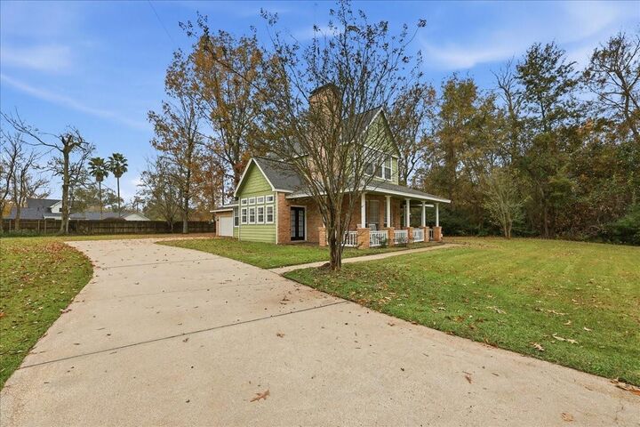 Property Photo:  805 Hickory Trail  TX 77632 