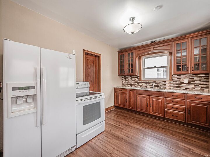 Property Photo: 3727 Stringtown Road IN 47711