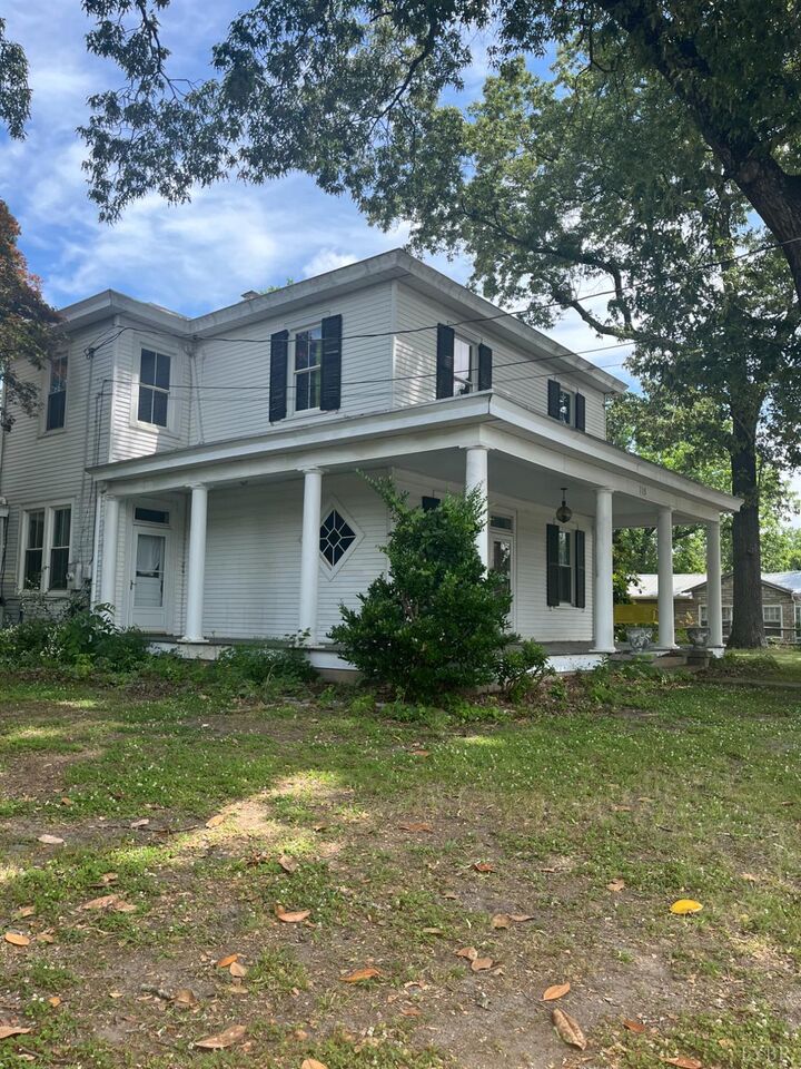 Property Photo:  116 Charlotte Street  VA 24528 
