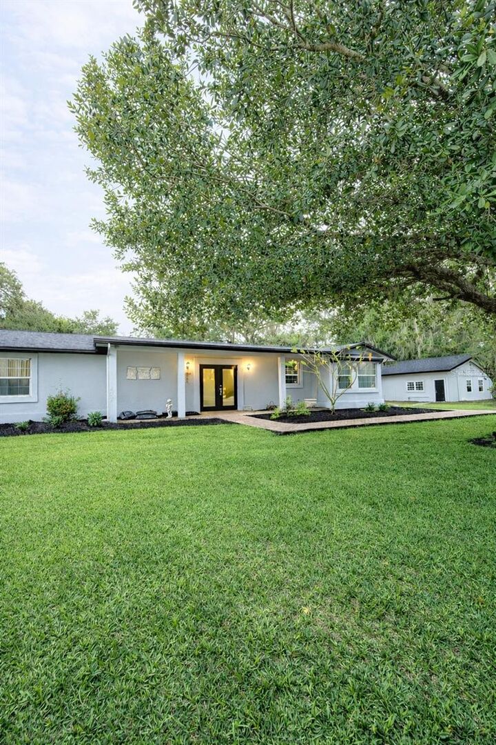 Property Photo:  2835 Sarasota Golf Club Boulevard  FL 34240 