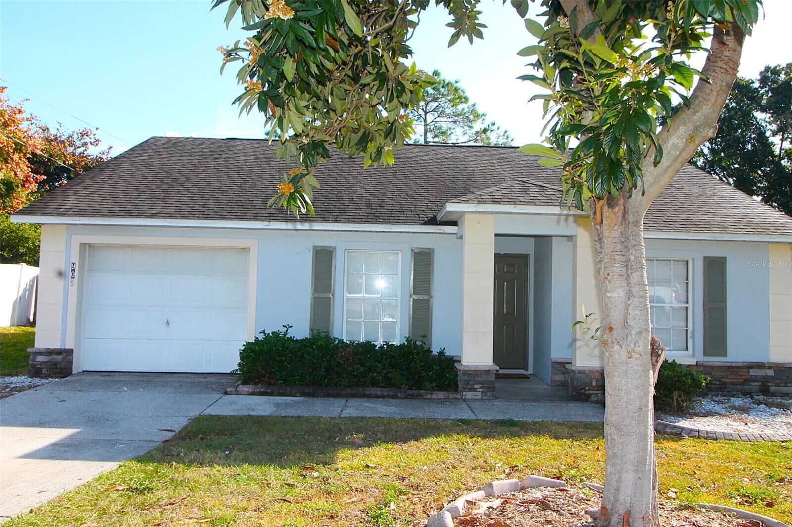 Property Photo:  903 Disston Avenue  FL 34715 