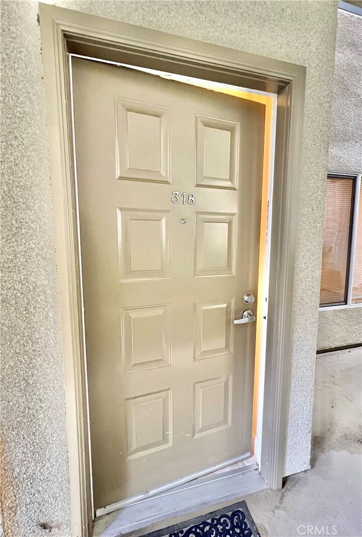 Property Photo:  2905 Montrose Avenue 318  CA 91214 