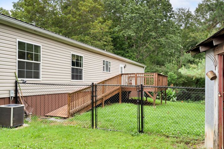 Property Photo:  4470 Saint Paul Rd  TN 37191 
