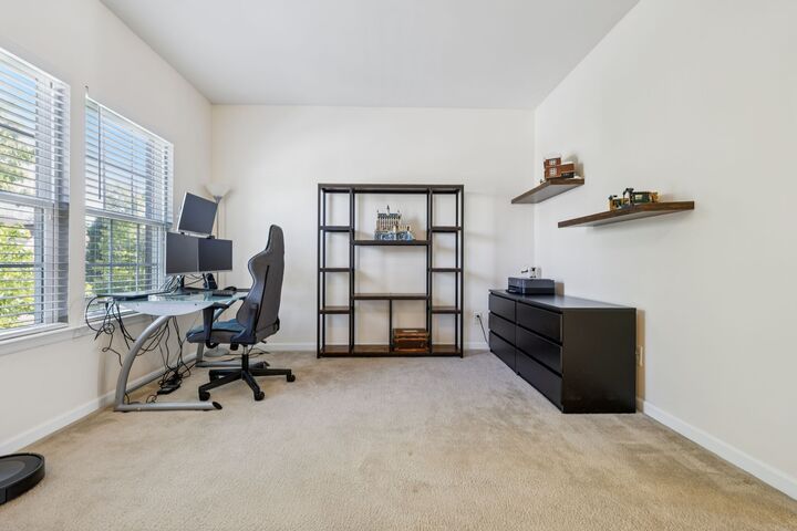 Property Photo:  1429 Scarcroft Ln  TN 37221 