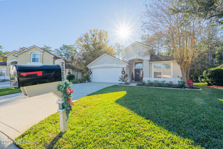 Property Photo:  2065 Trailing Pines Way  FL 32003 