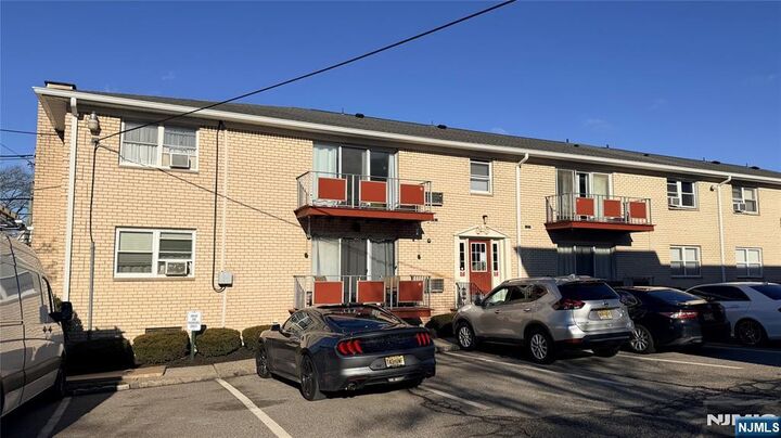 Property Photo:  352 Hoover Avenue 93  NJ 07003 