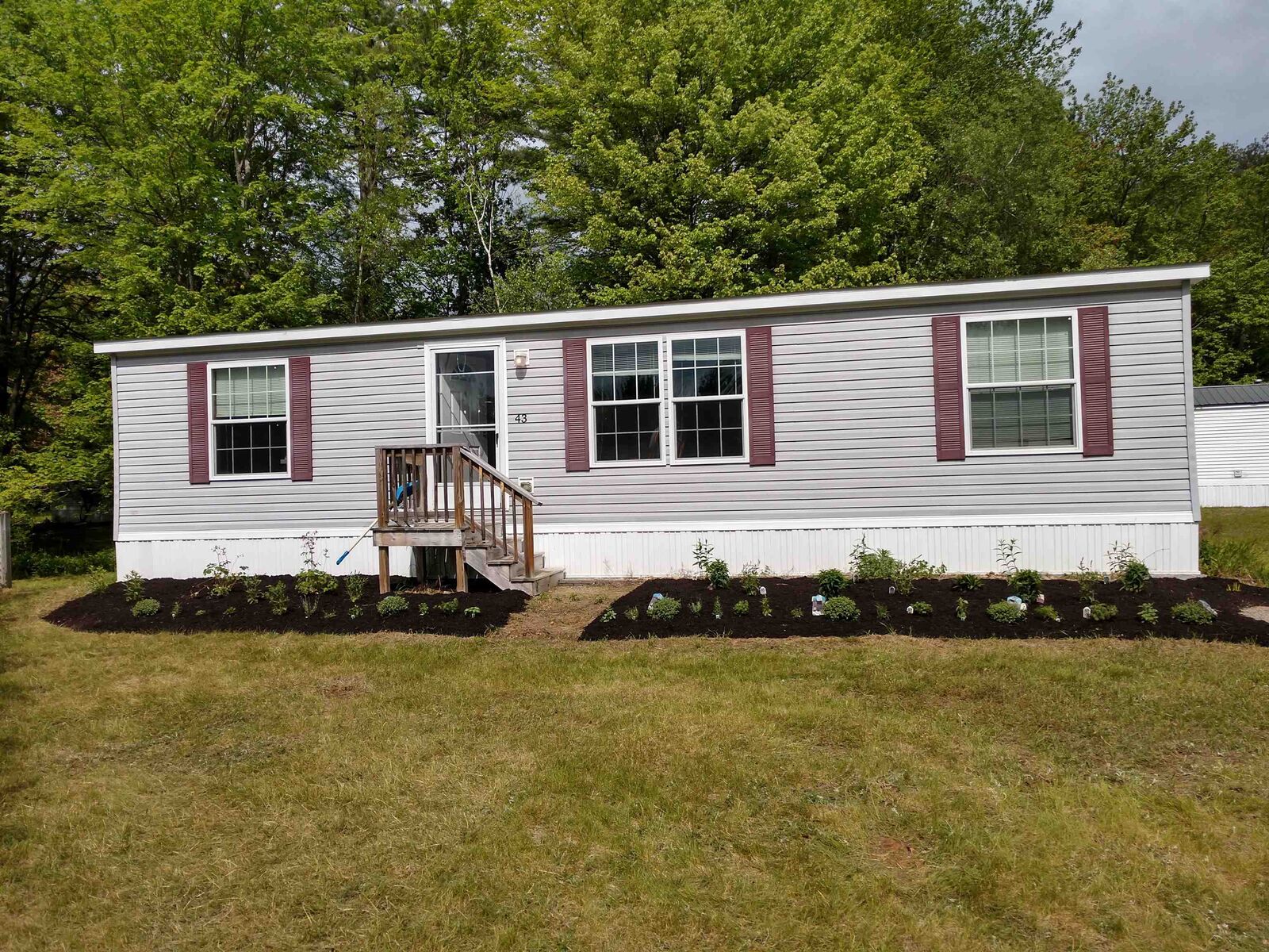 Property Photo:  43 Fieldstone Lane  NH 03867 