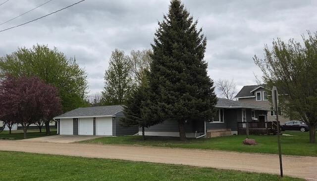 Property Photo:  201 Dugan Street S  MN 56181 