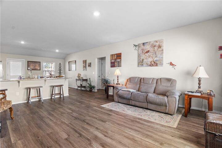 Property Photo:  2812 Murphy Street  AR 72751 