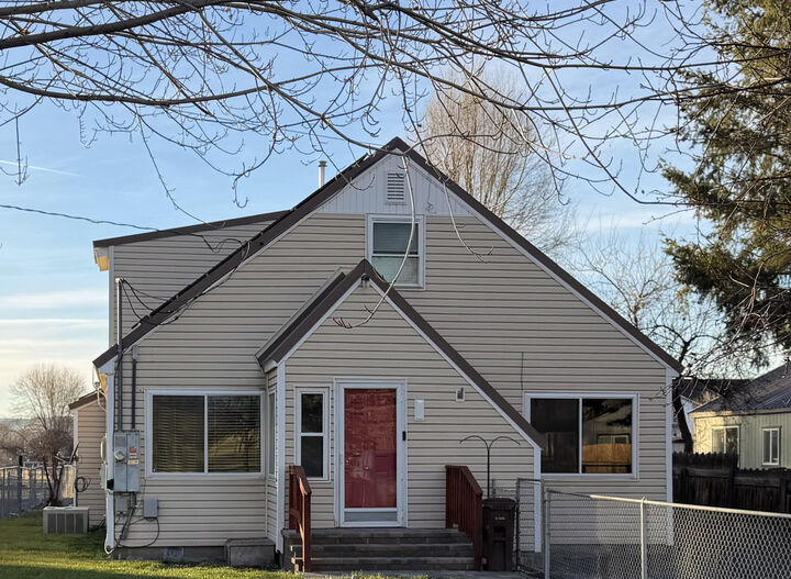 Property Photo: 279 SE Willowdale Drive OR 97754