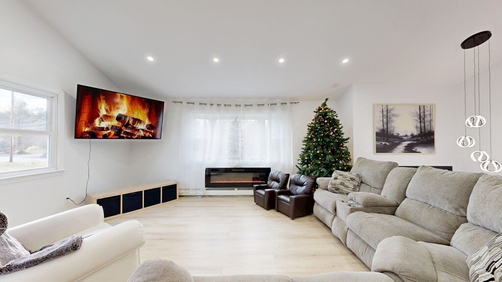 Property Photo:  50 Cross St  MA 02347 