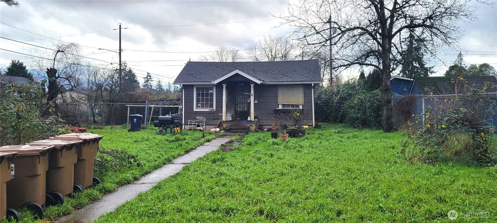 Property Photo:  830 E 66th Street  WA 98404 