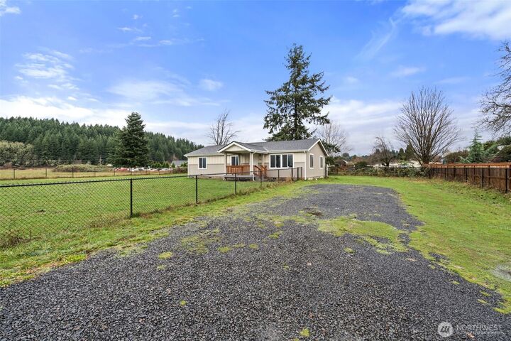 Property Photo: 204 Mossyrock Rd West WA 98564