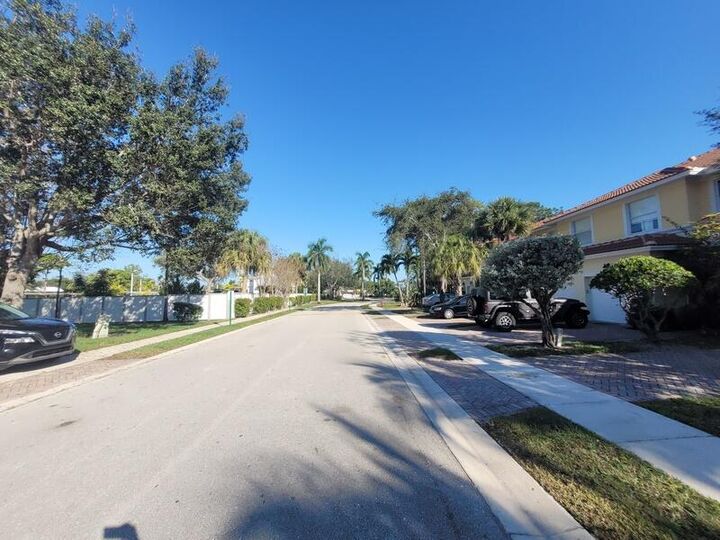 Property Photo:  303 Seminole Palms Drive  FL 33463 