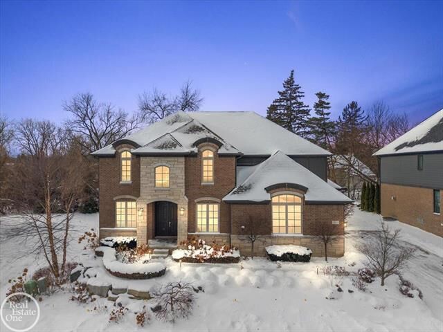 Property Photo:  4919 Park Manor Drive  MI 48098 