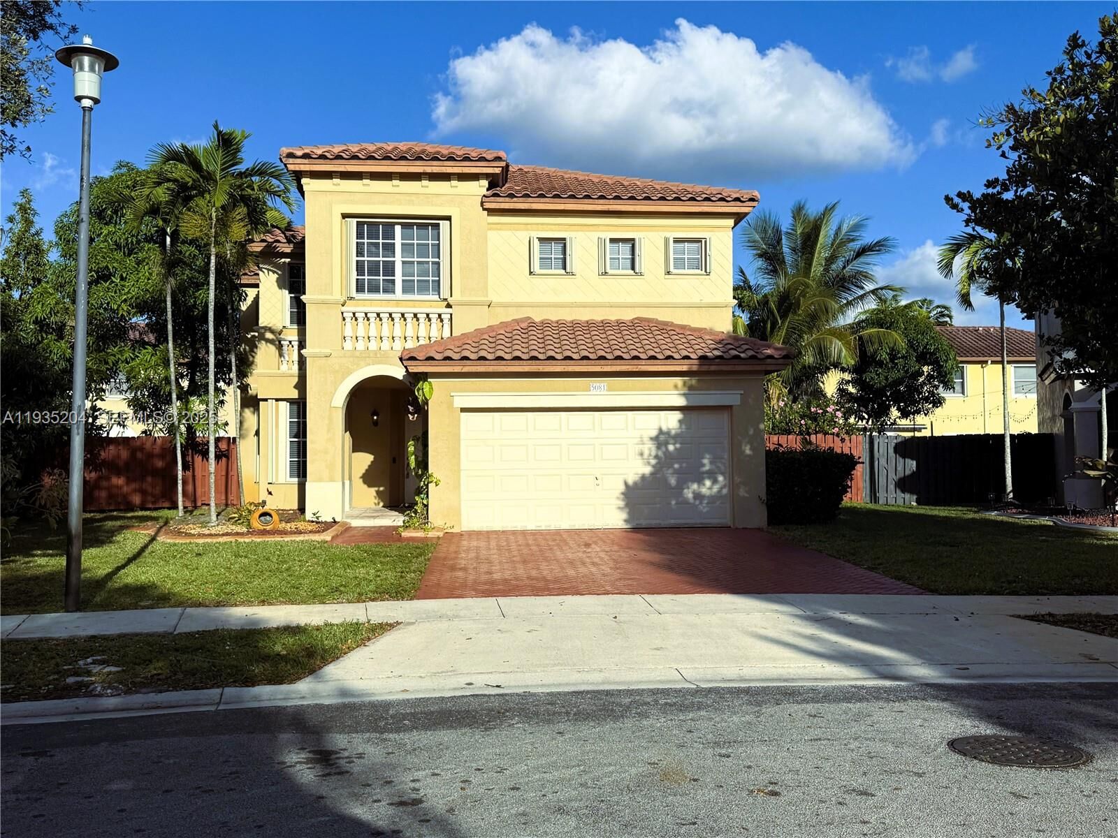 Property Photo:  5081 SW 136th Ter  FL 33027 