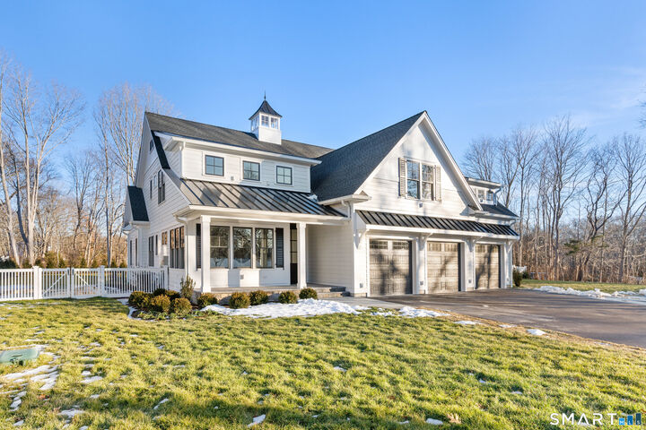 Property Photo:  92 Scotland Avenue  CT 06443 