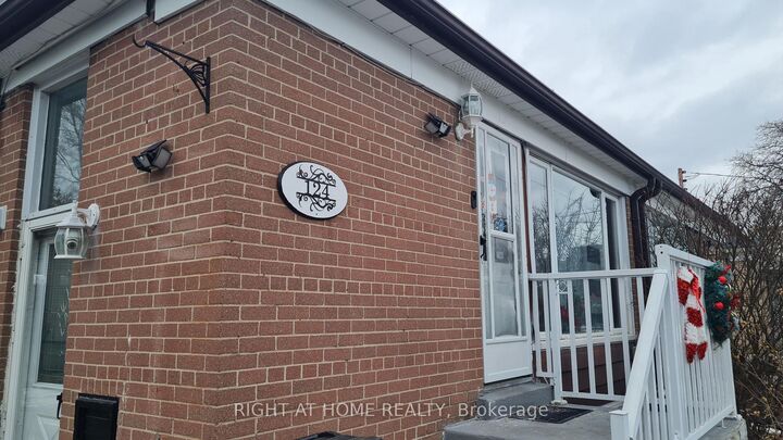 Property Photo: 124 Overture Road ON M1E 2W4