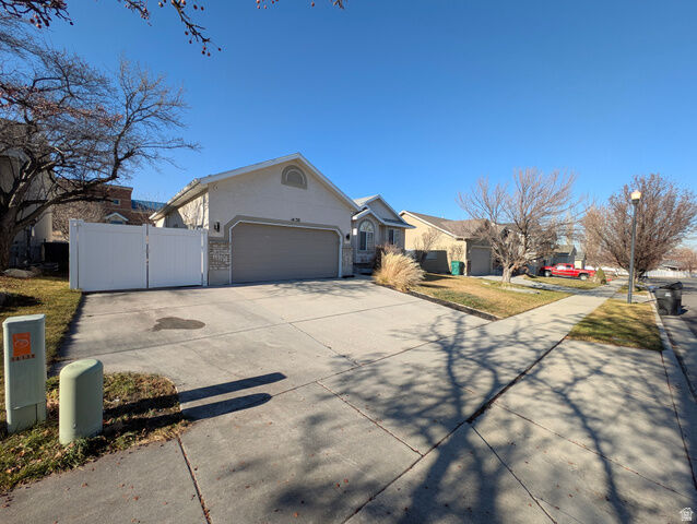 Property Photo:  14138 S Crown Rose Dr  UT 84096 