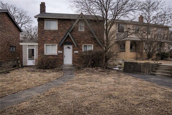 Property Photo:  525 James St  PA 15145 