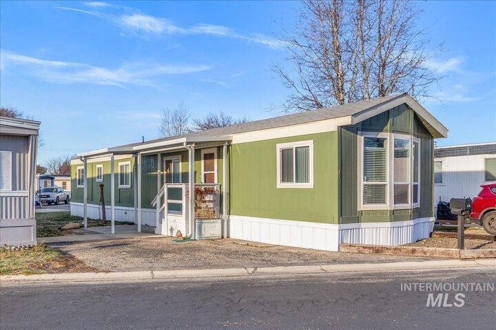 Property Photo: 5209 W. Targee Street #17 ID 83705